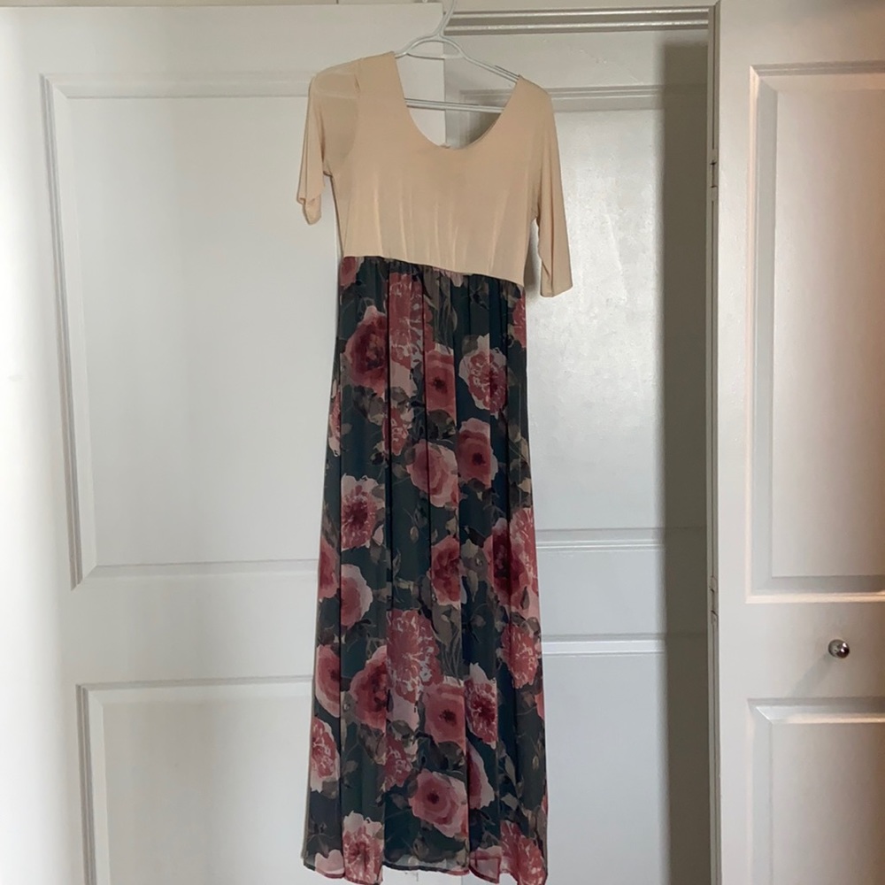 Pink blush maternity dress